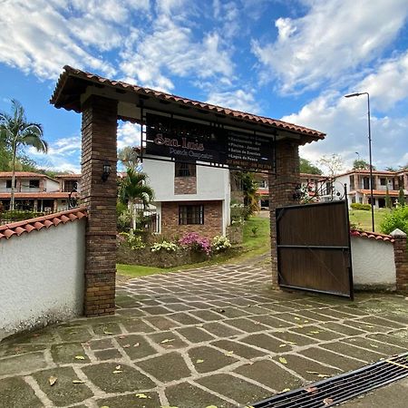 Rancho San Luis, Páramo Exterior foto
